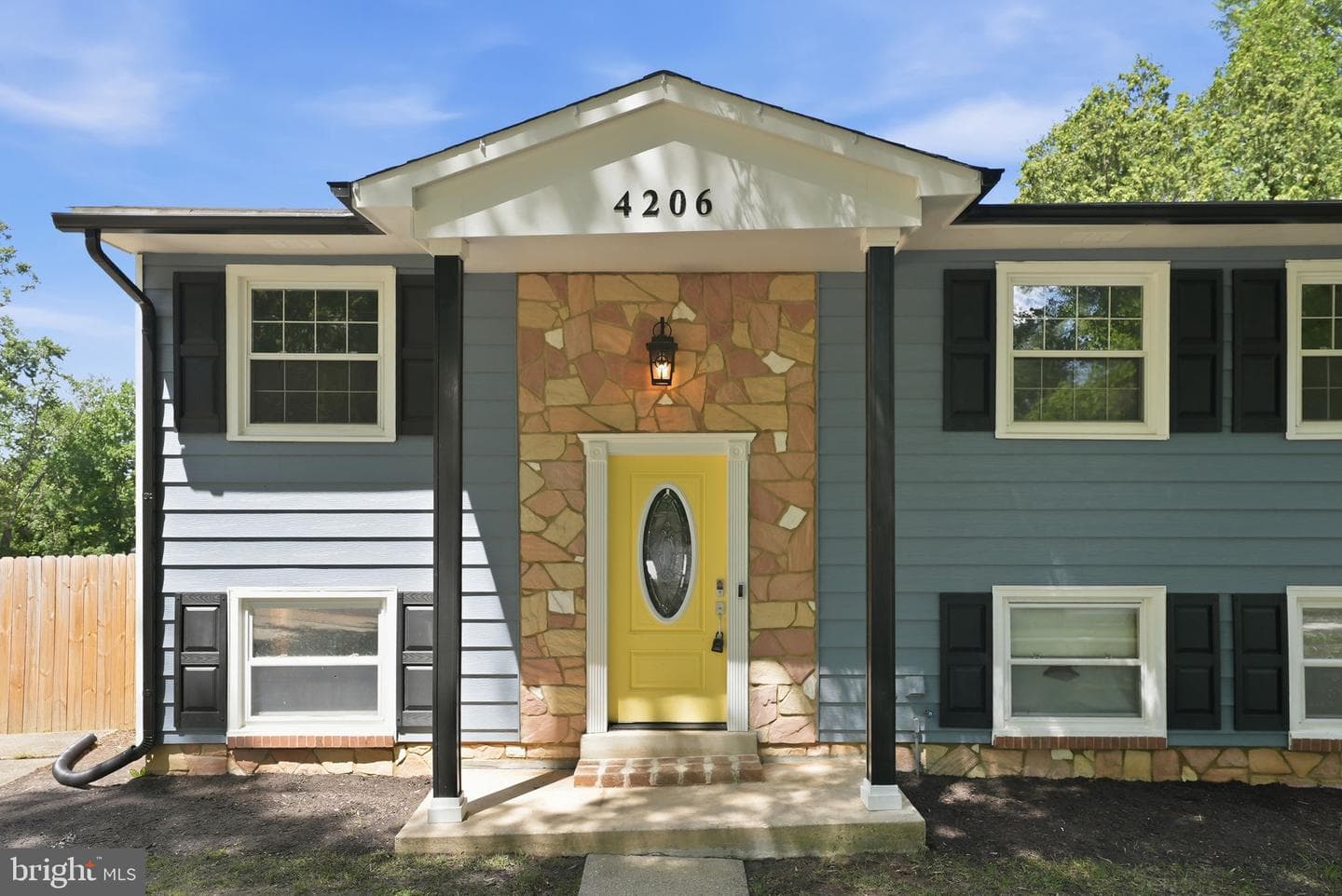 4206 Canyonview Dr photo 2