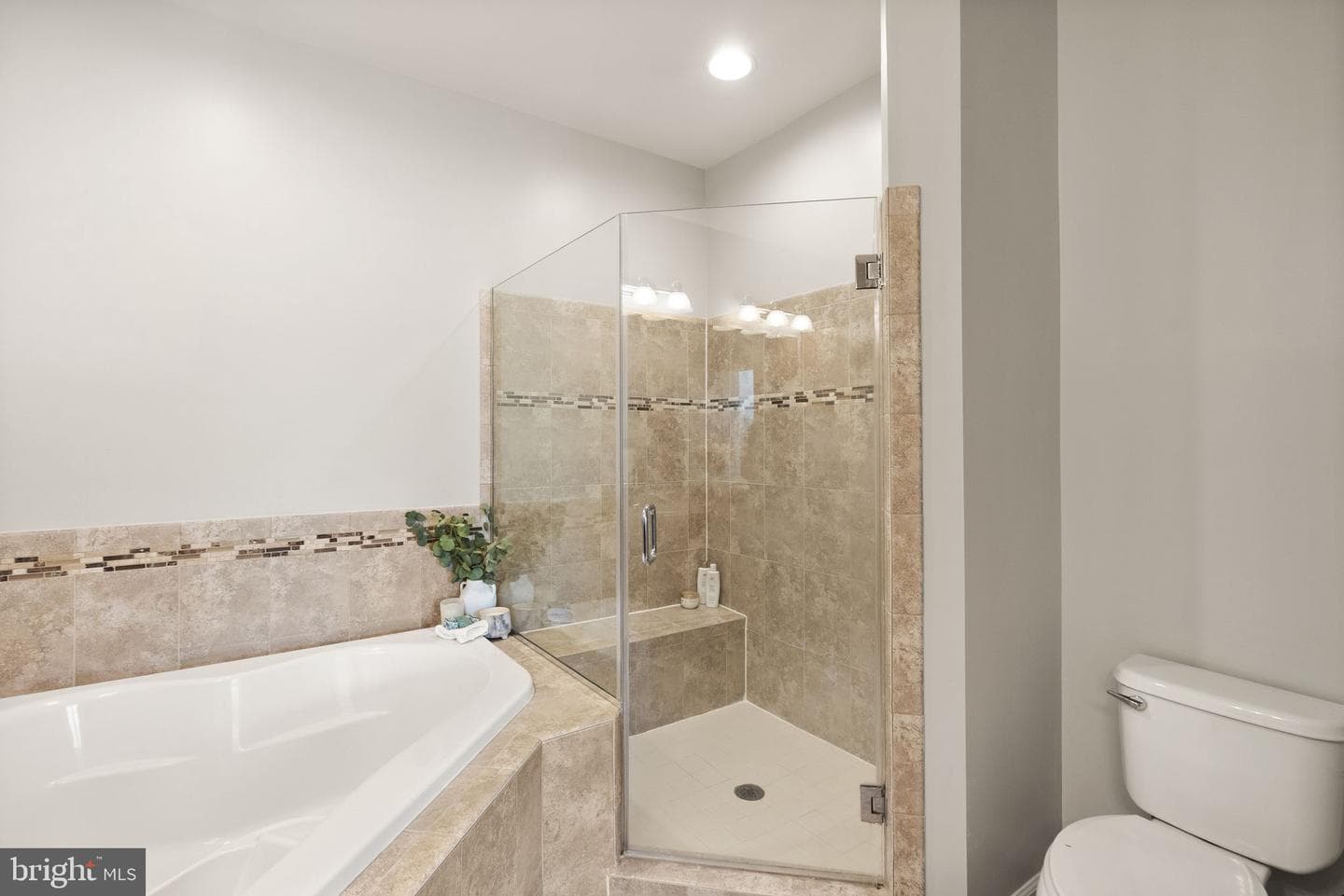 517 Overlook Park Dr # 47 photo 20