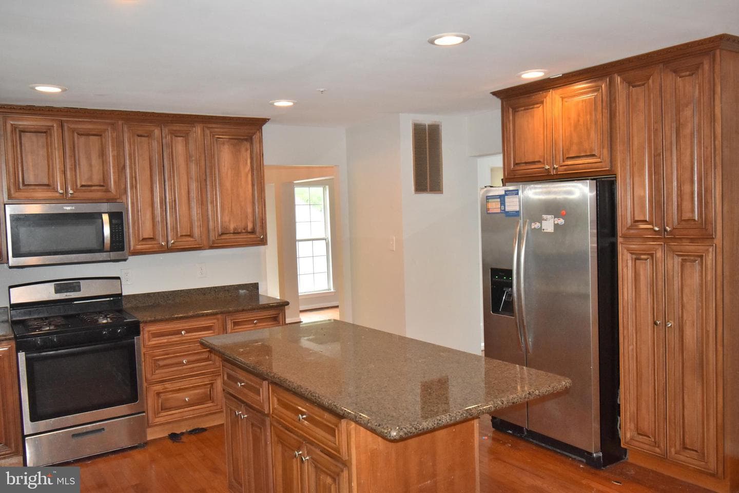 10409 Blackstone Ave photo 5