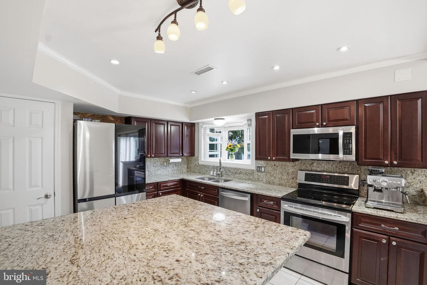 4110 Nesconset Drive photo 3