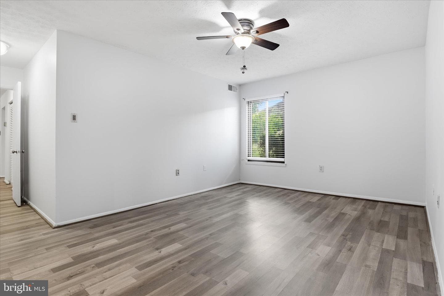 7818 Hanover Parkway #101 photo 17