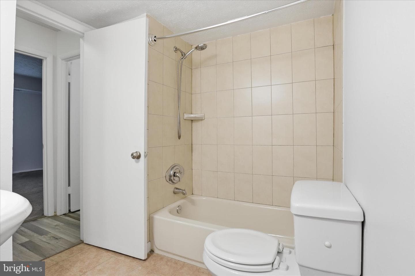 7818 Hanover Parkway #101 photo 25
