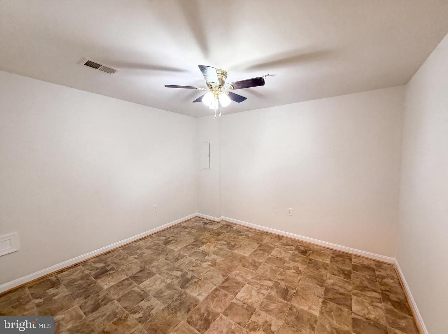 15513 Kennett Square Way photo 13