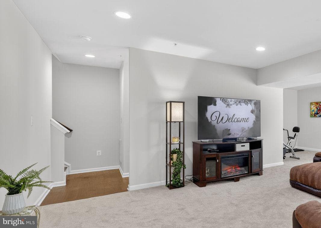 15515 Sunningdale Place photo 10