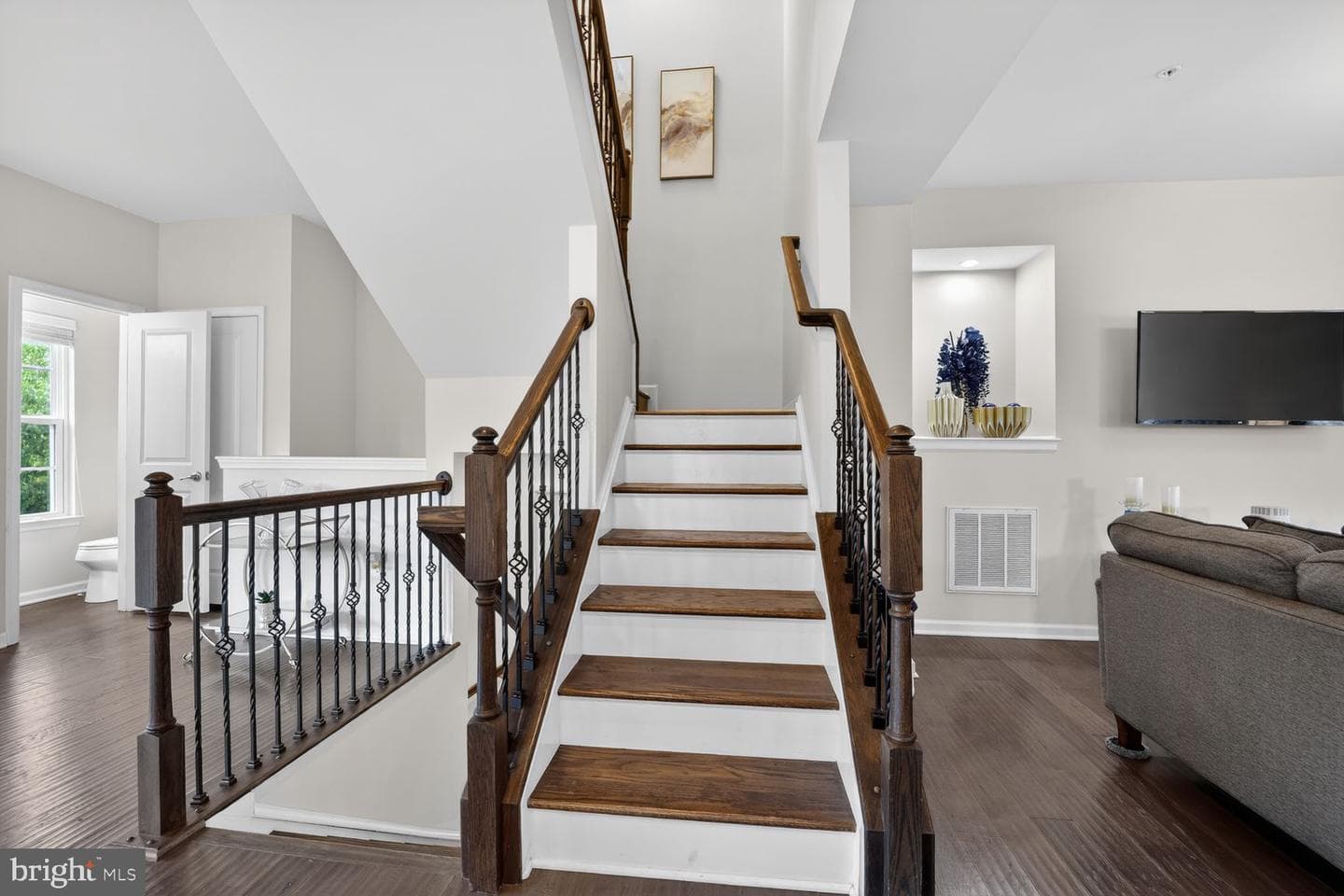15515 Sunningdale Place photo 22