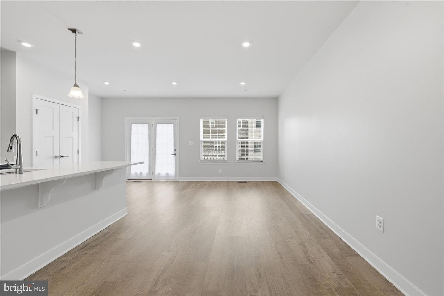 1550 Adamson Way photo 15