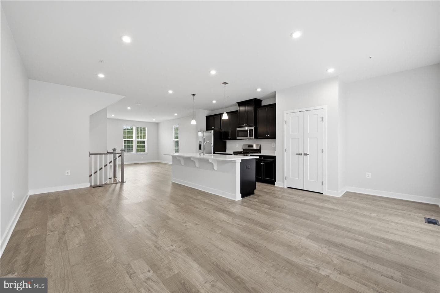 1550 Adamson Way photo 17