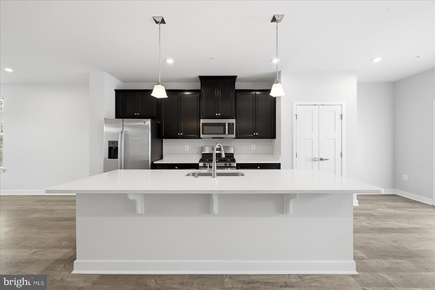 1550 Adamson Way photo 22