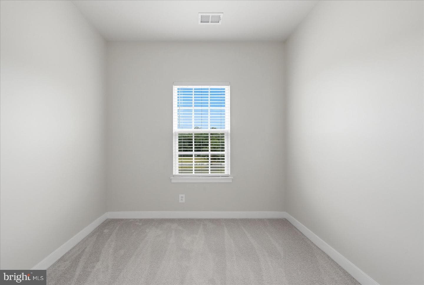 1550 Adamson Way photo 28