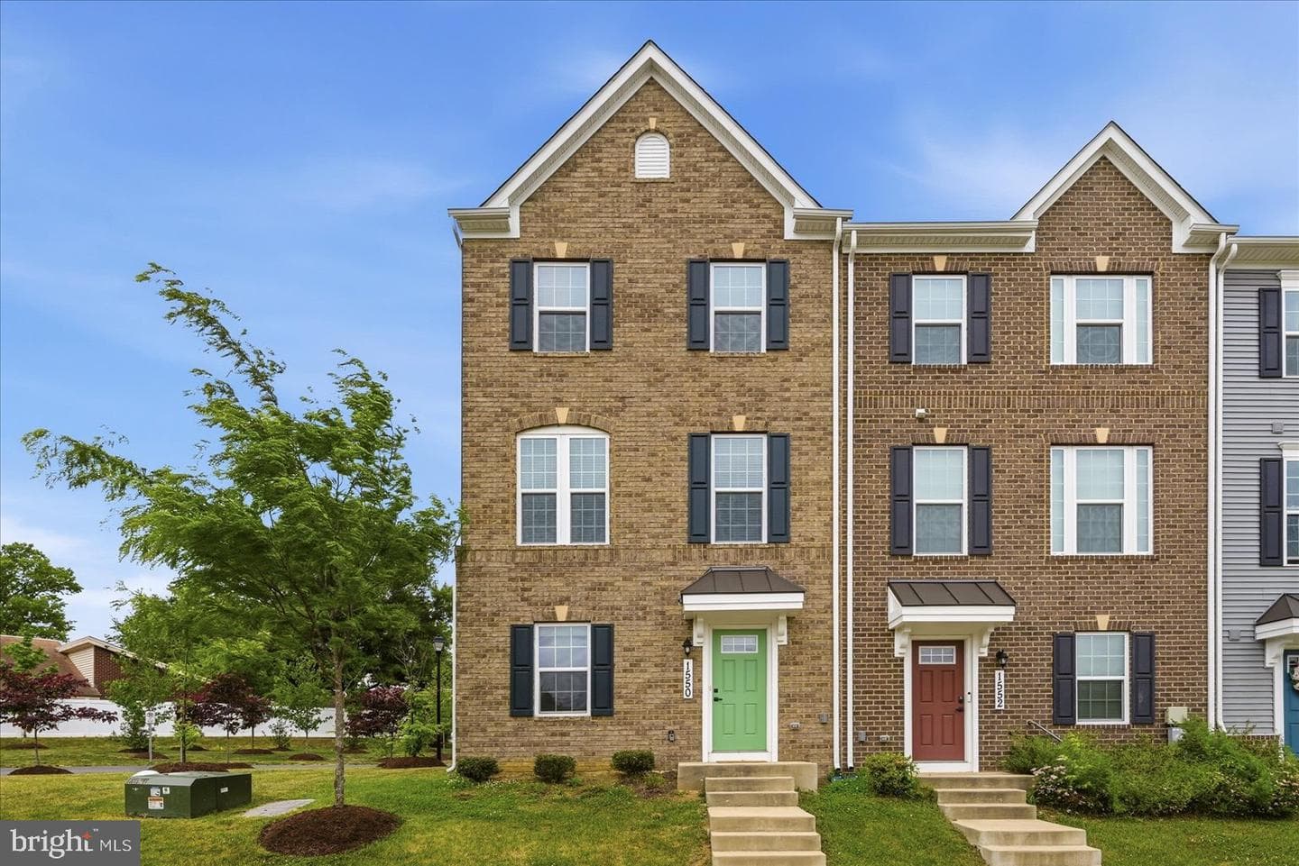 1550 Adamson Way photo 3
