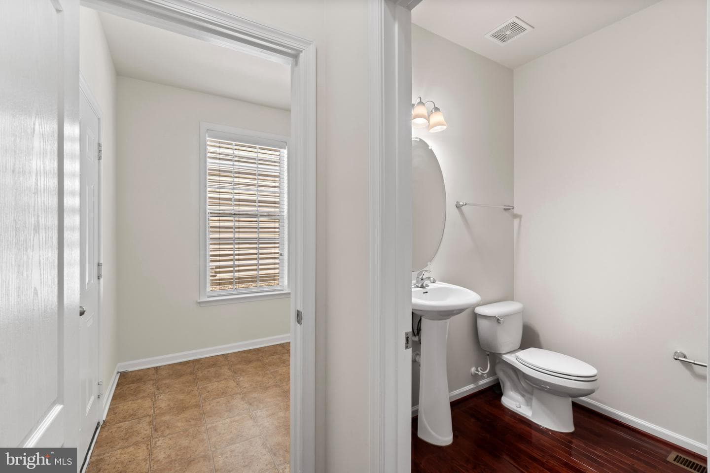 9613 Manor Oaks View photo 64