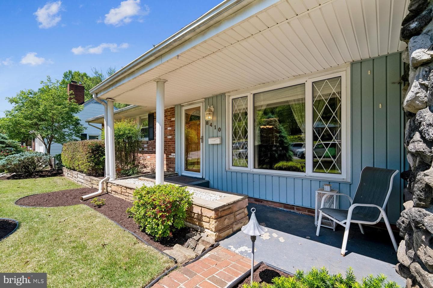 8410 Ravenswood Road photo 3