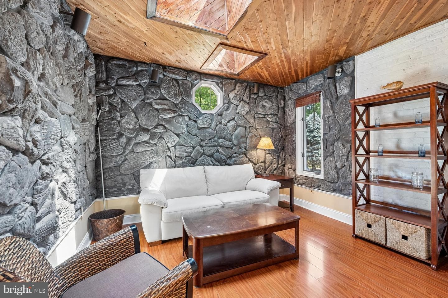 8410 Ravenswood Road photo 41