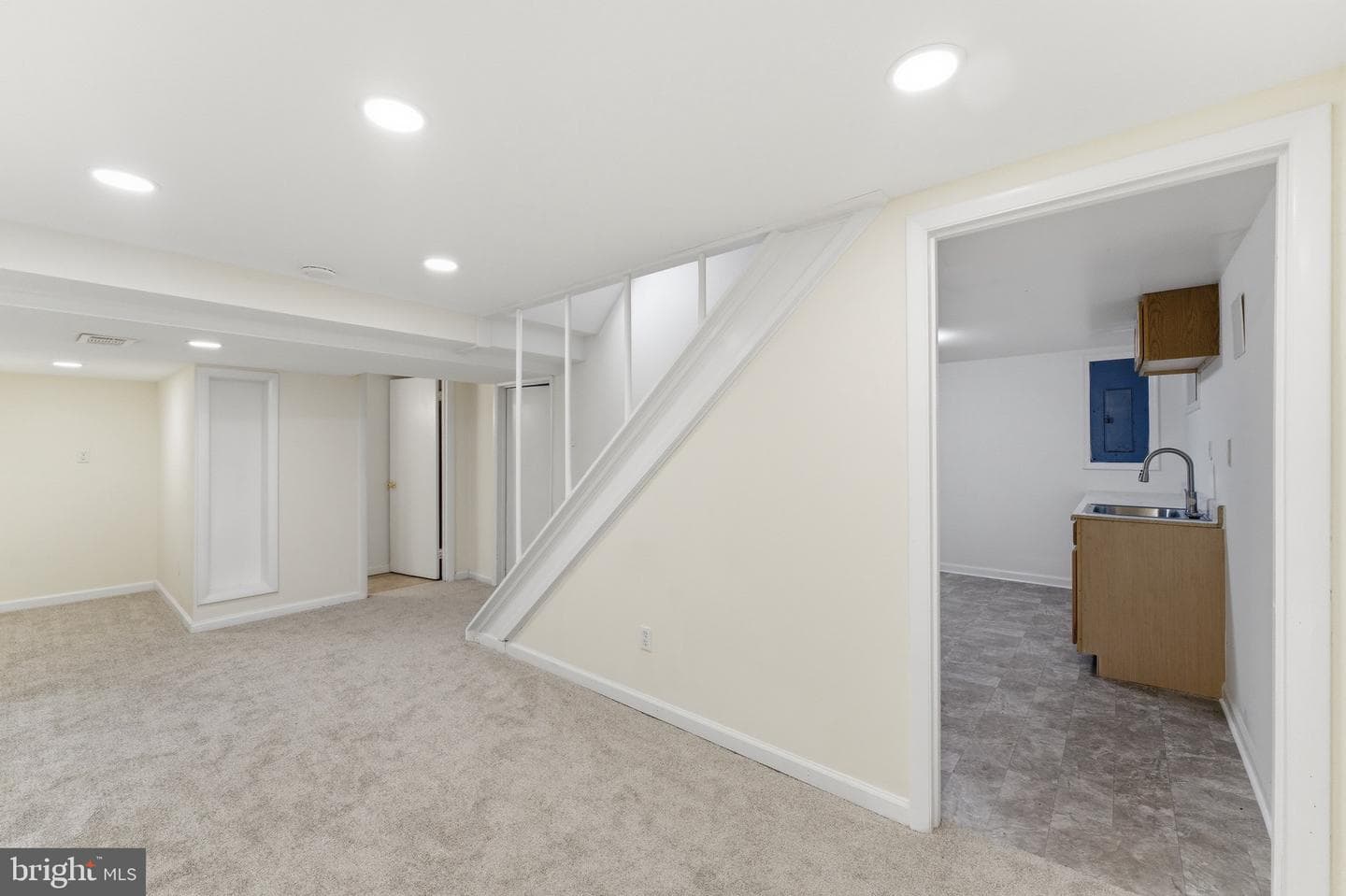 6922 Emerson Street photo 17
