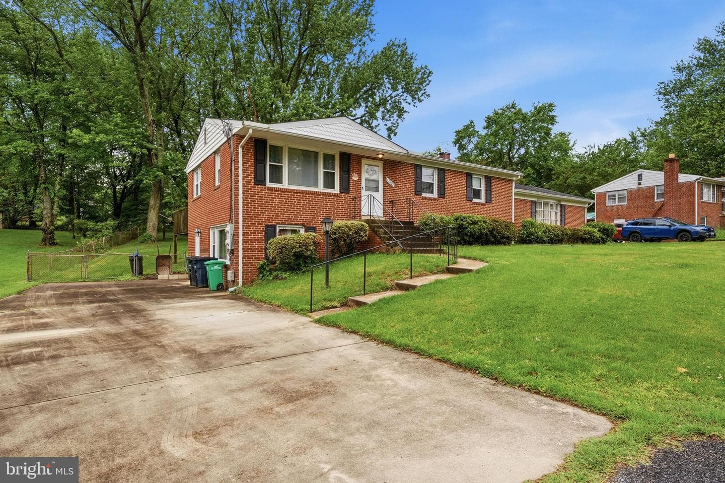 11207 Brooklee Dr photo 2