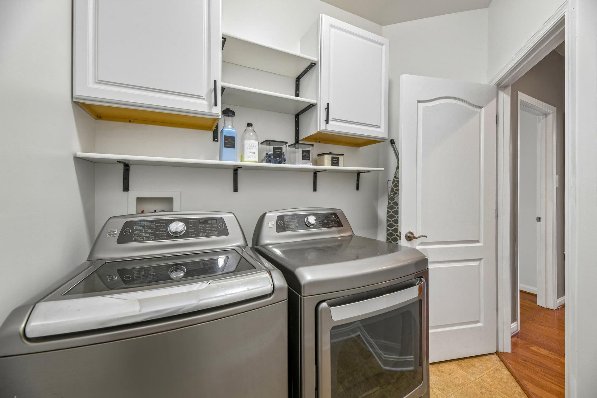 9005 Wild Acre Court photo 44