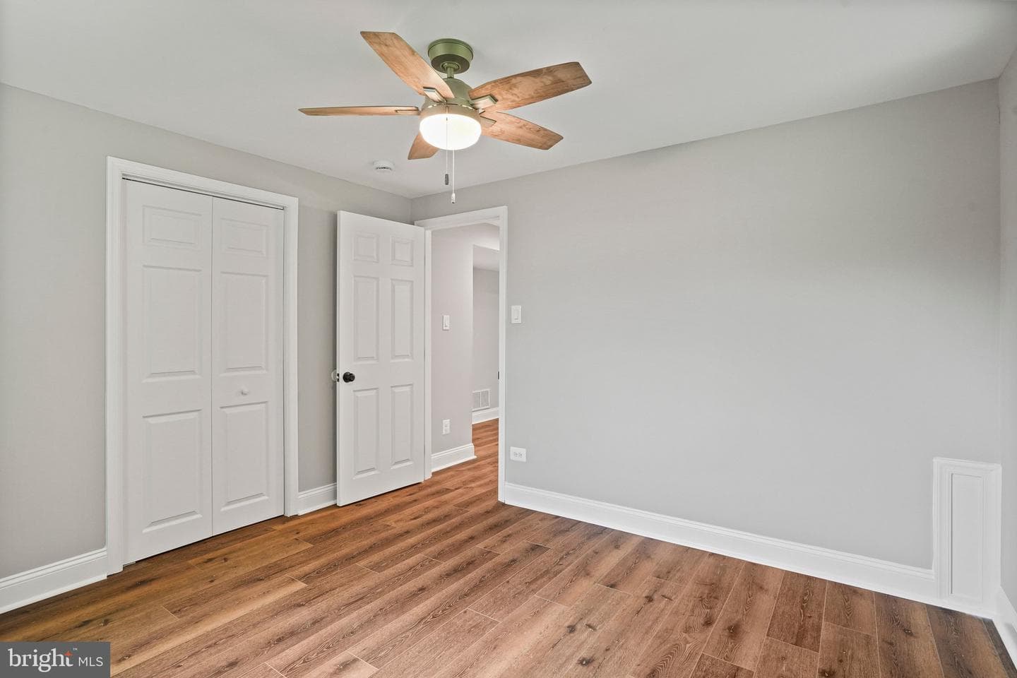 9409 Cheltenham Avenue photo 20