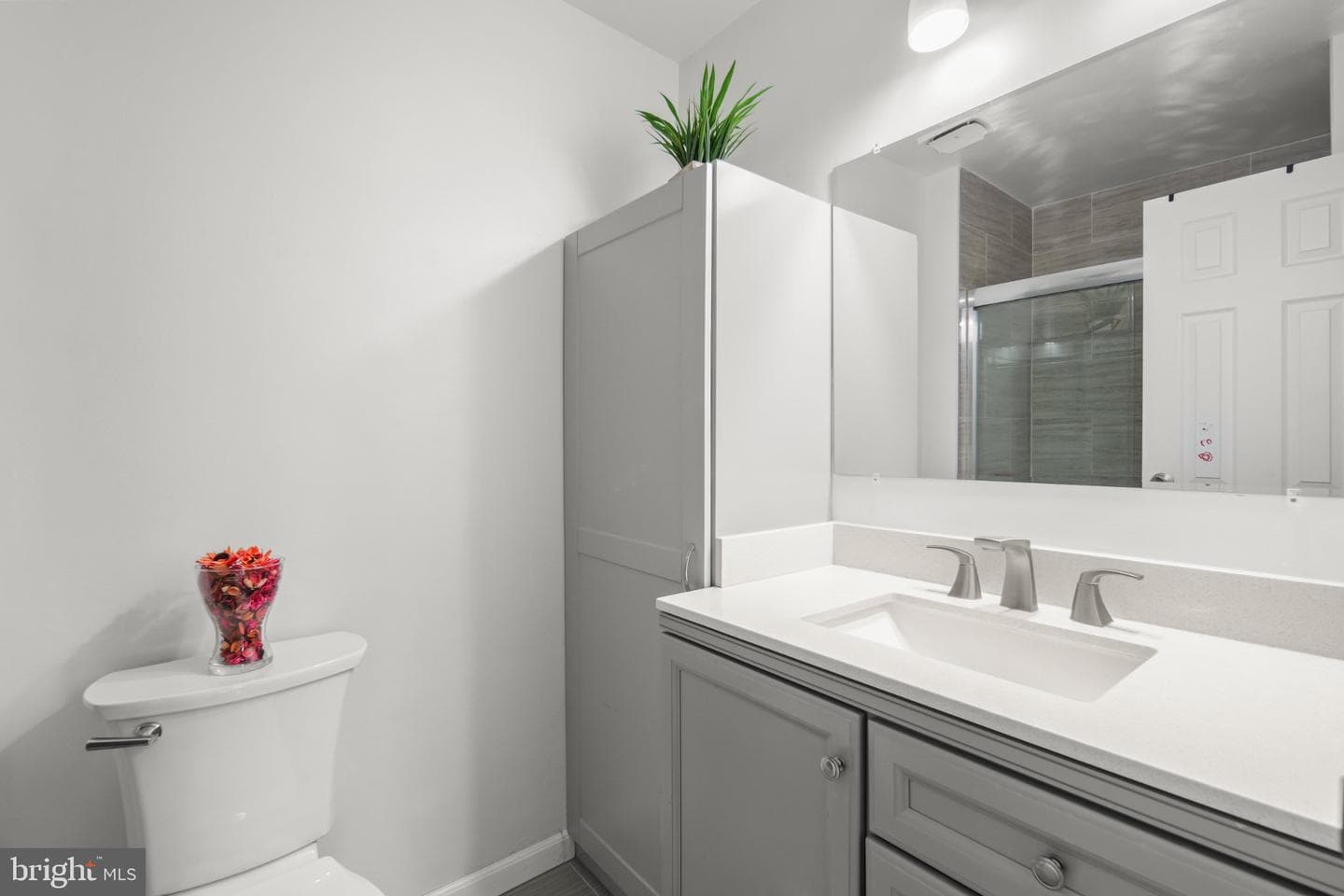 6946 Hanover Parkway #301 photo 16