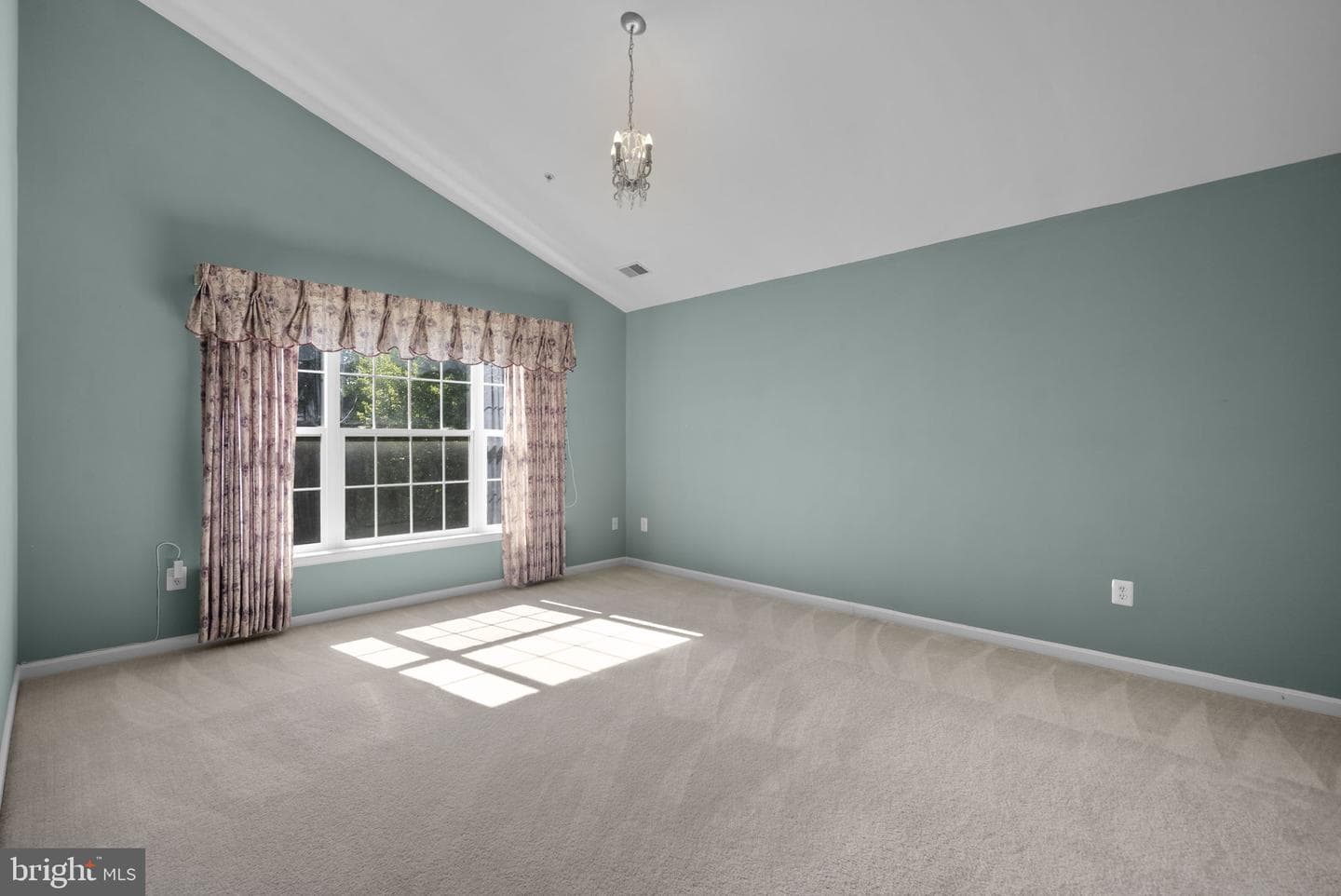 4306 Taverngreen Lane photo 24