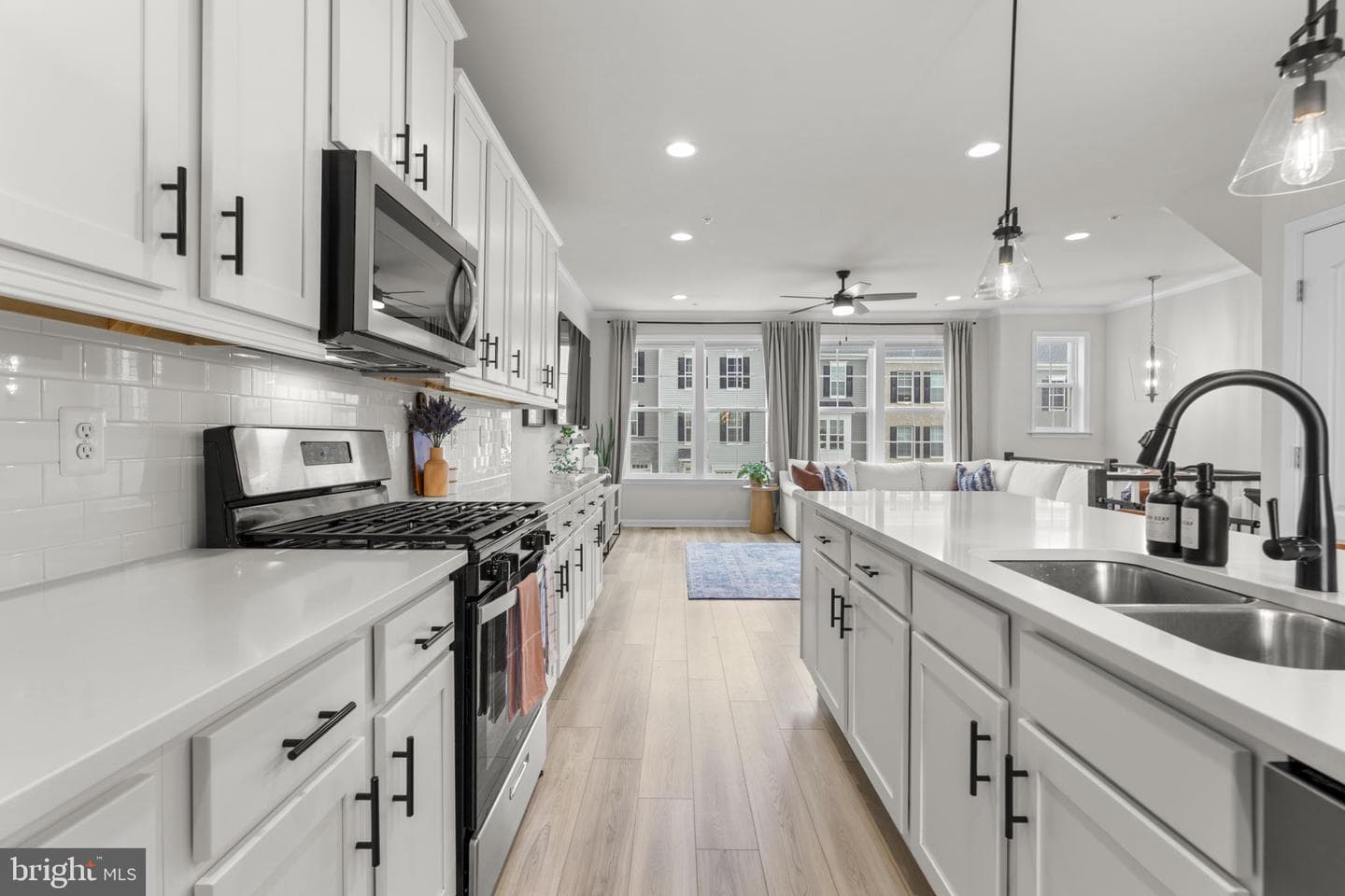 1039 High Point Trl photo 8