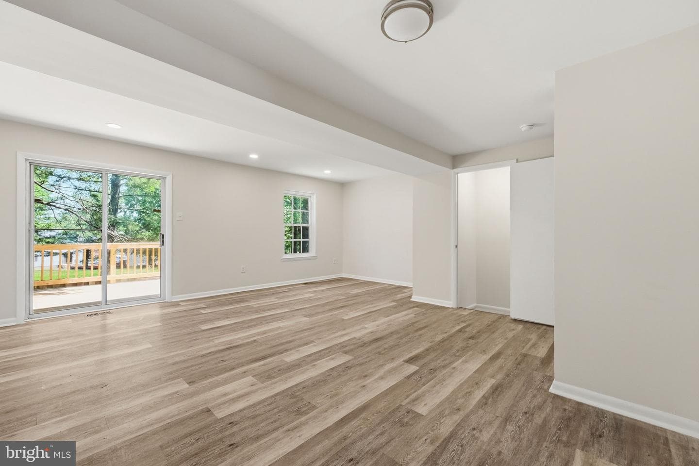 8209 Londonderry Court photo 7