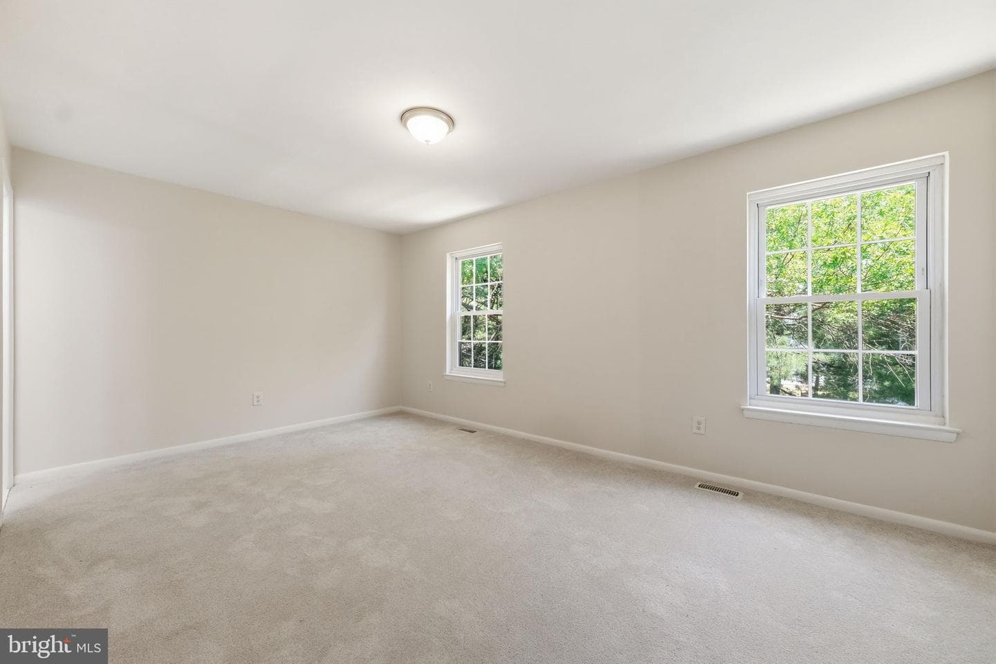 8209 Londonderry Court photo 8