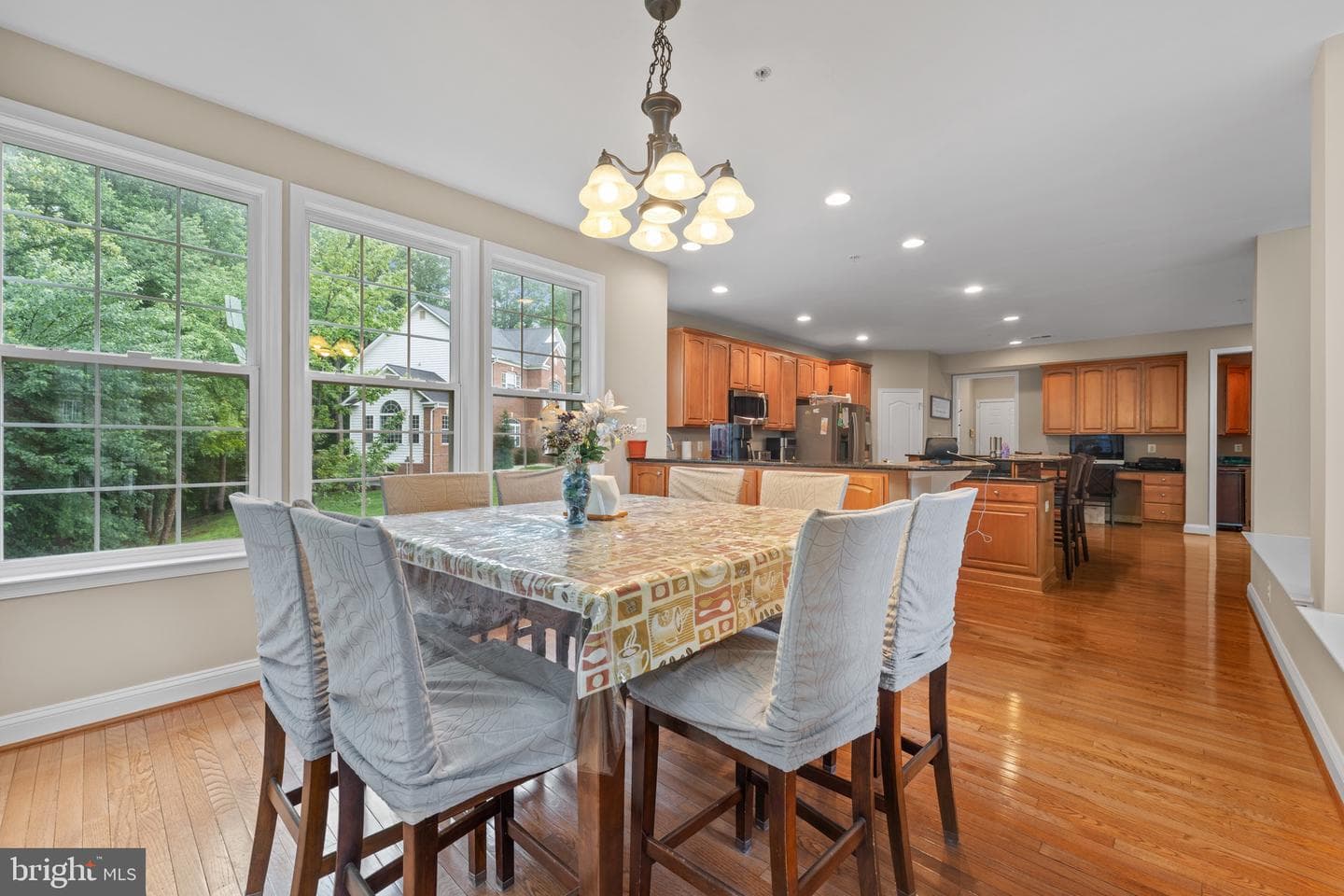 334 Radiant Court photo 28
