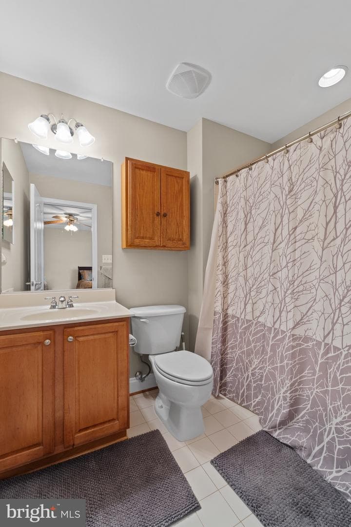 334 Radiant Court photo 40