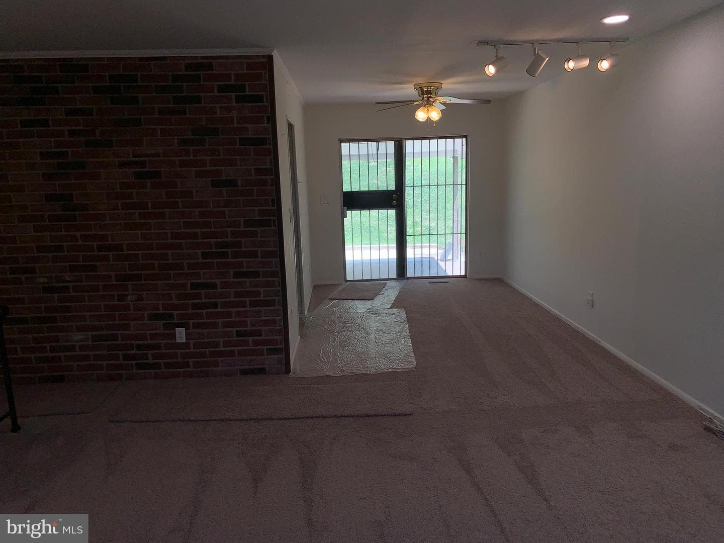 7950 Dellwood Avenue photo 32