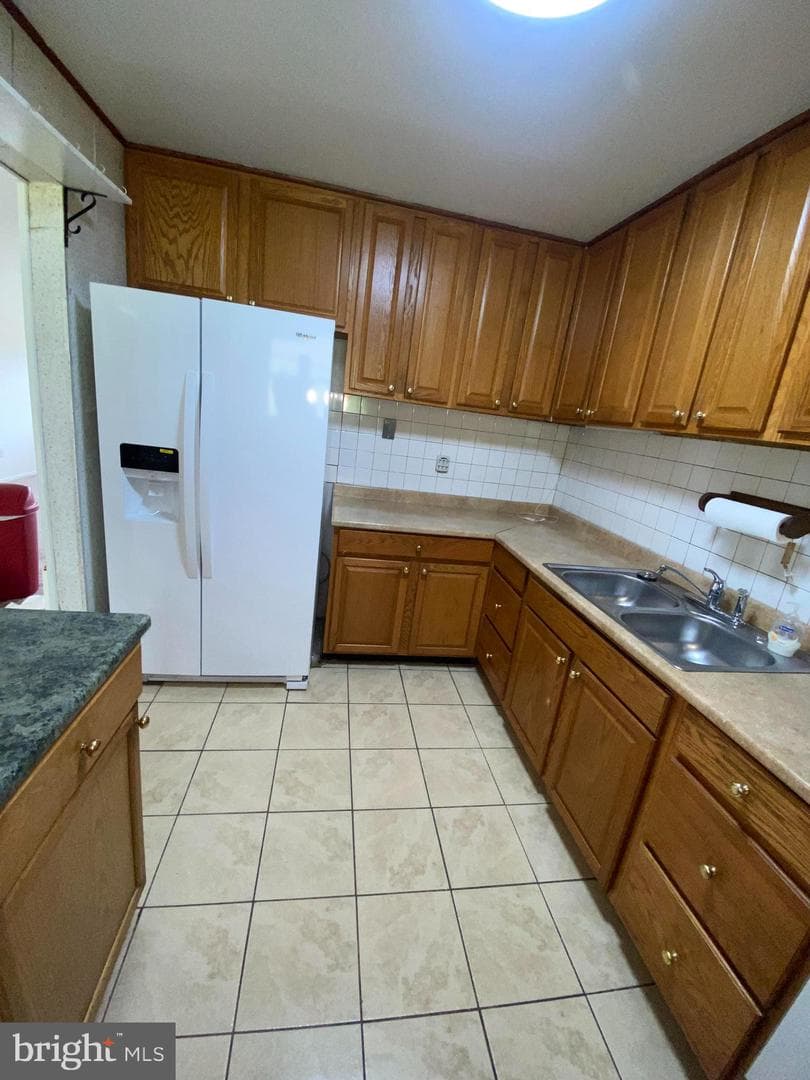 7950 Dellwood Avenue photo 33