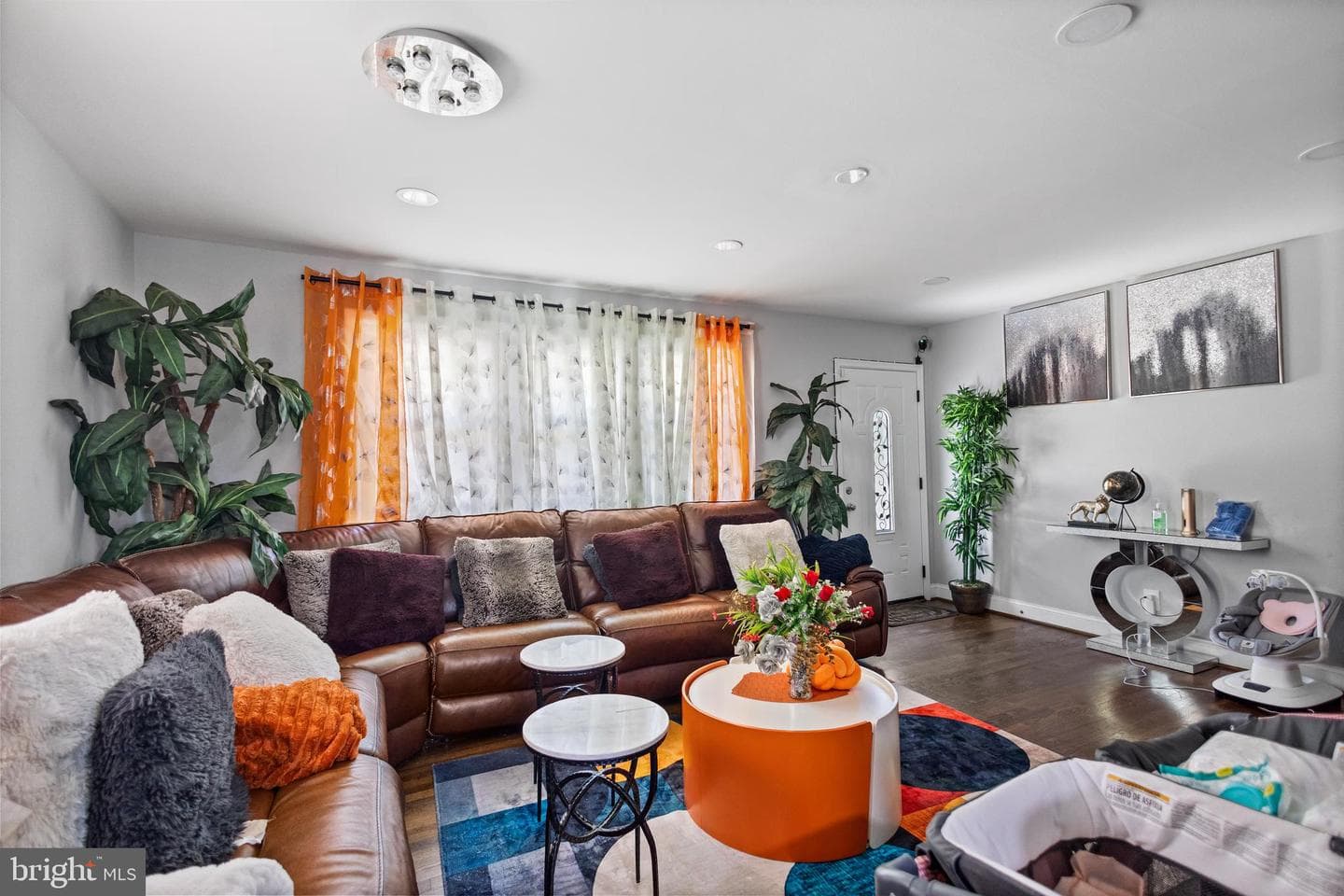 9217 3rd Street photo 5