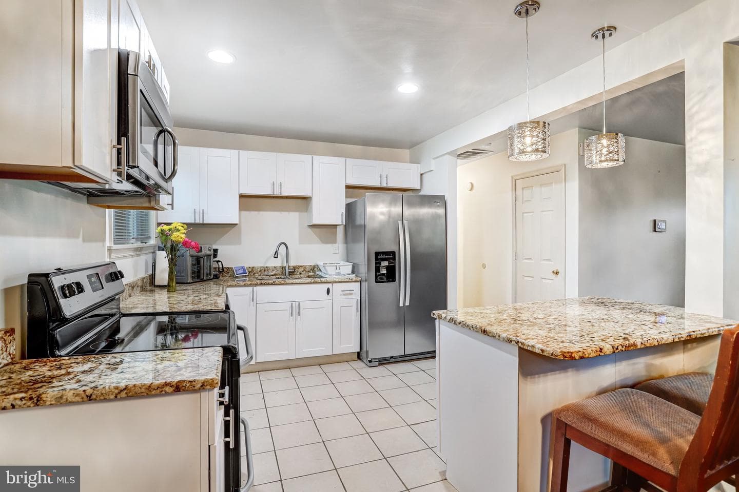 6207 Walton Avenue photo 8