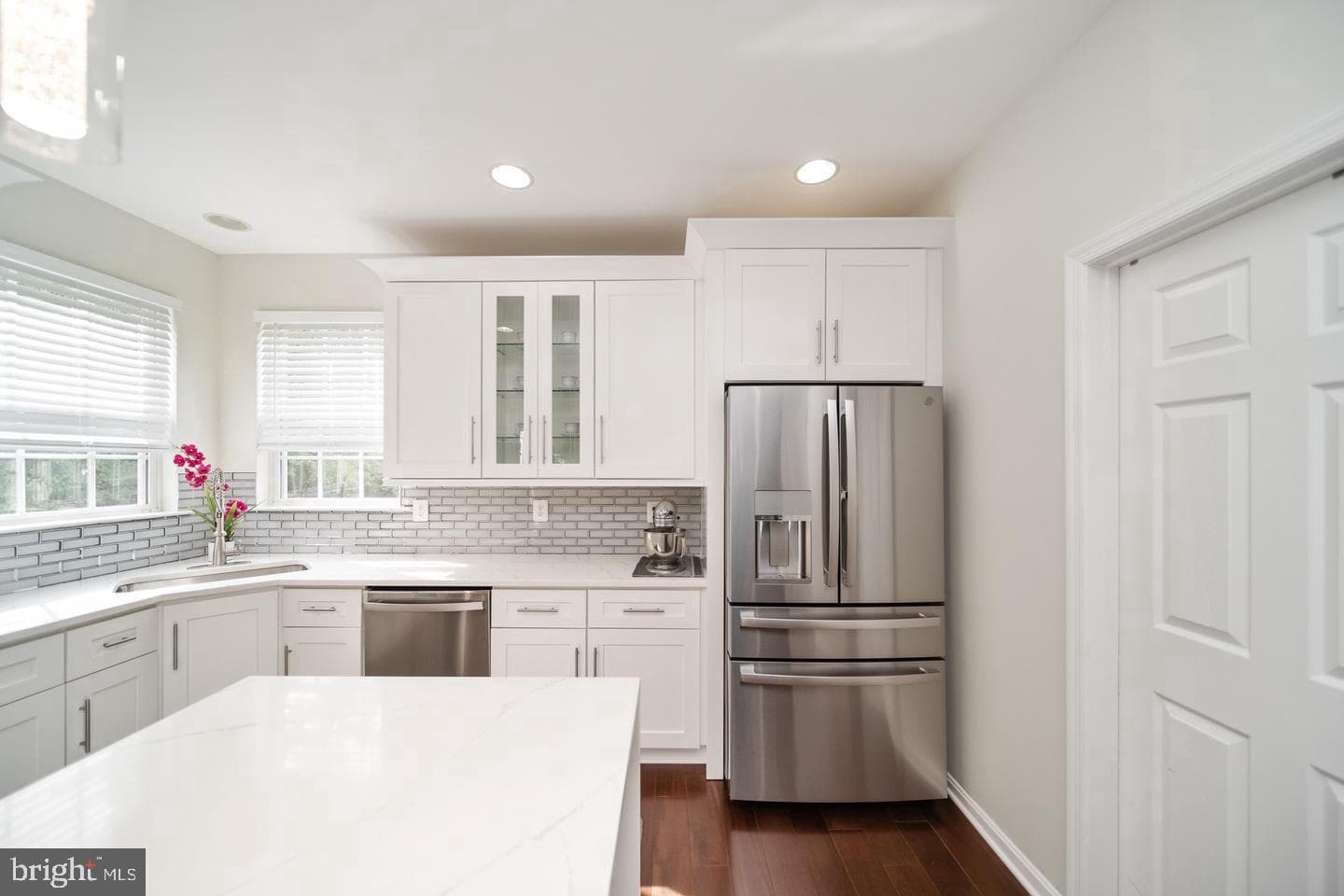 10807 Glenshire Drive photo 18