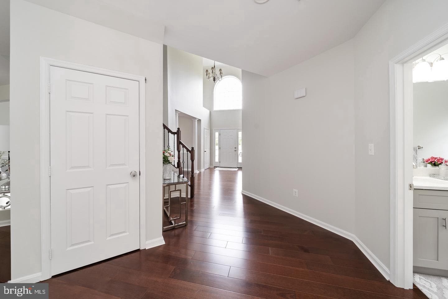10807 Glenshire Drive photo 3