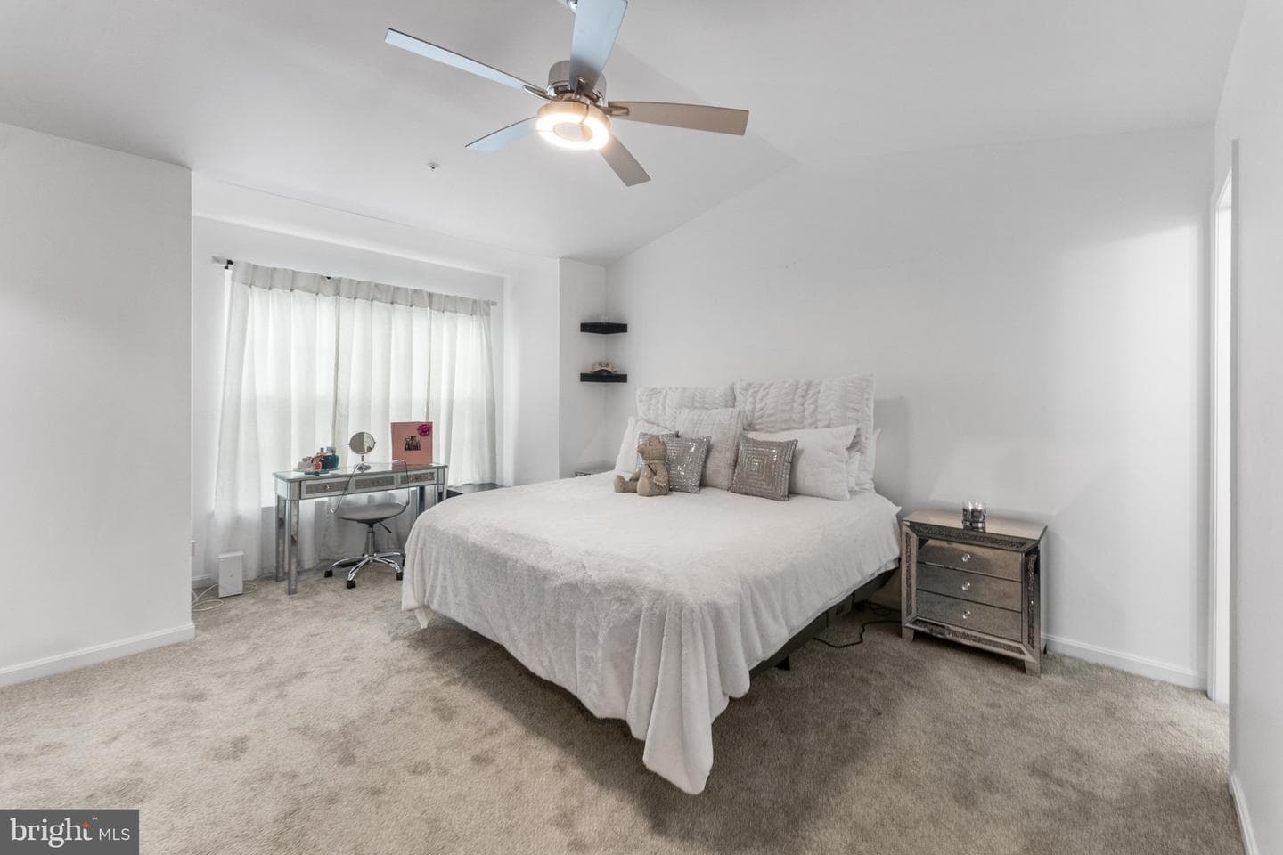 6031 Glen Rock photo 28