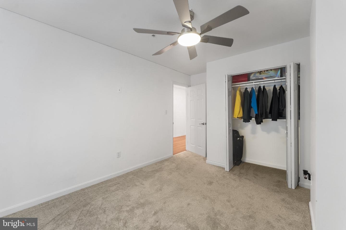 6031 Glen Rock photo 37