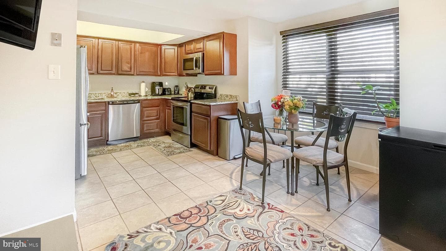 9995 Campus Way S photo 17