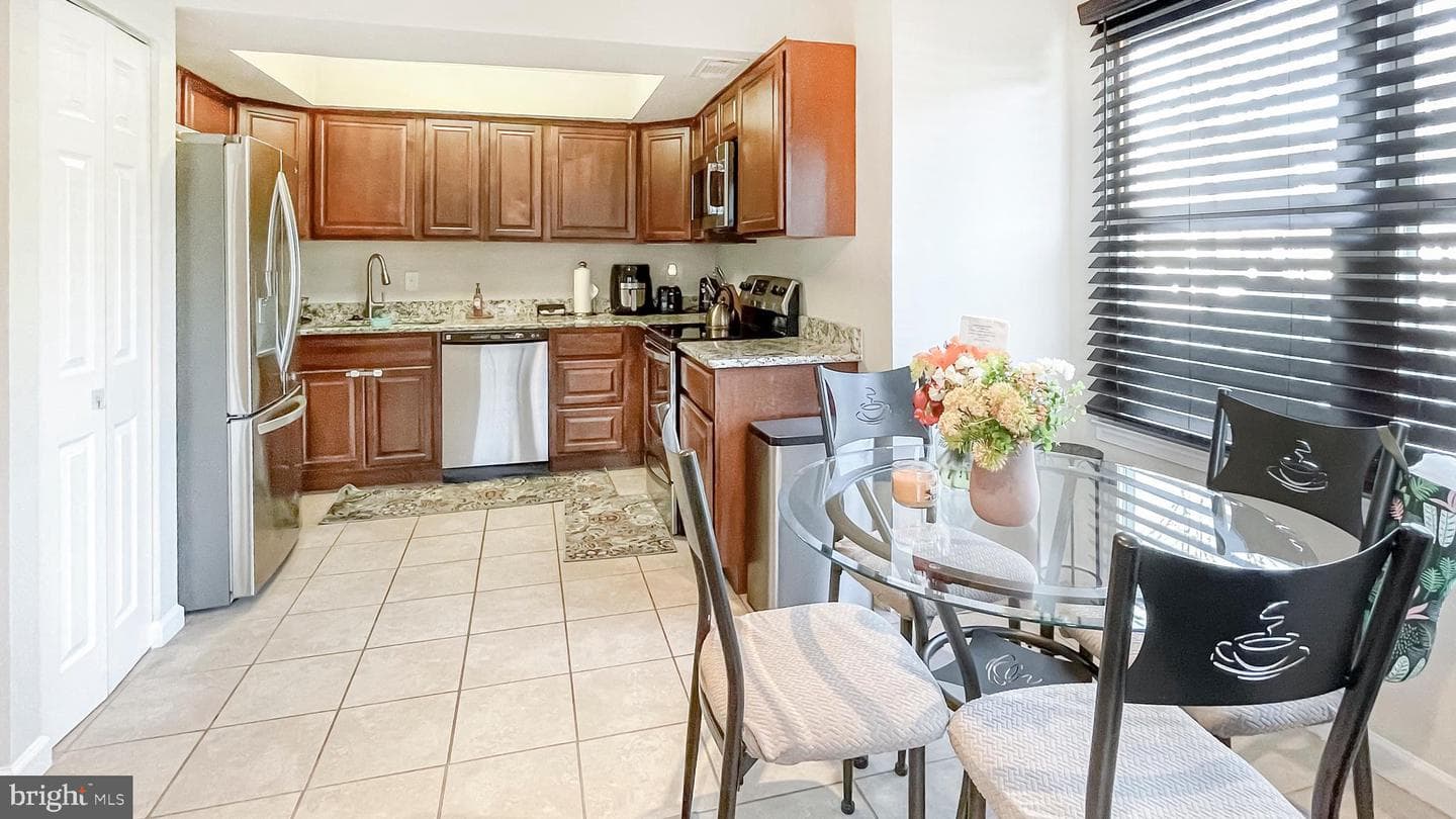 9995 Campus Way S photo 18