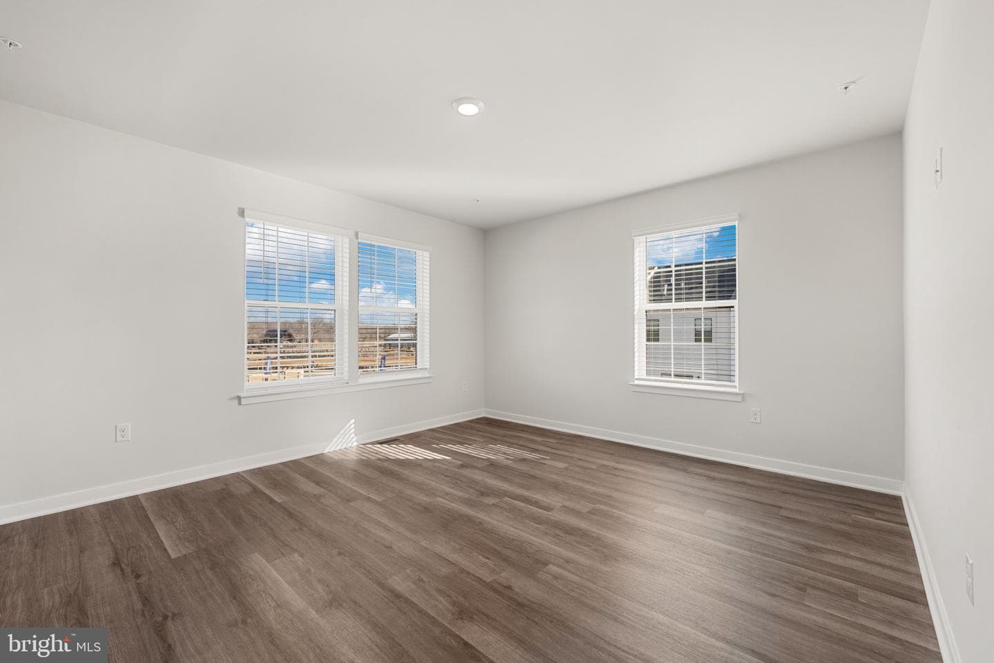15047 Douglas Fir Lane photo 27