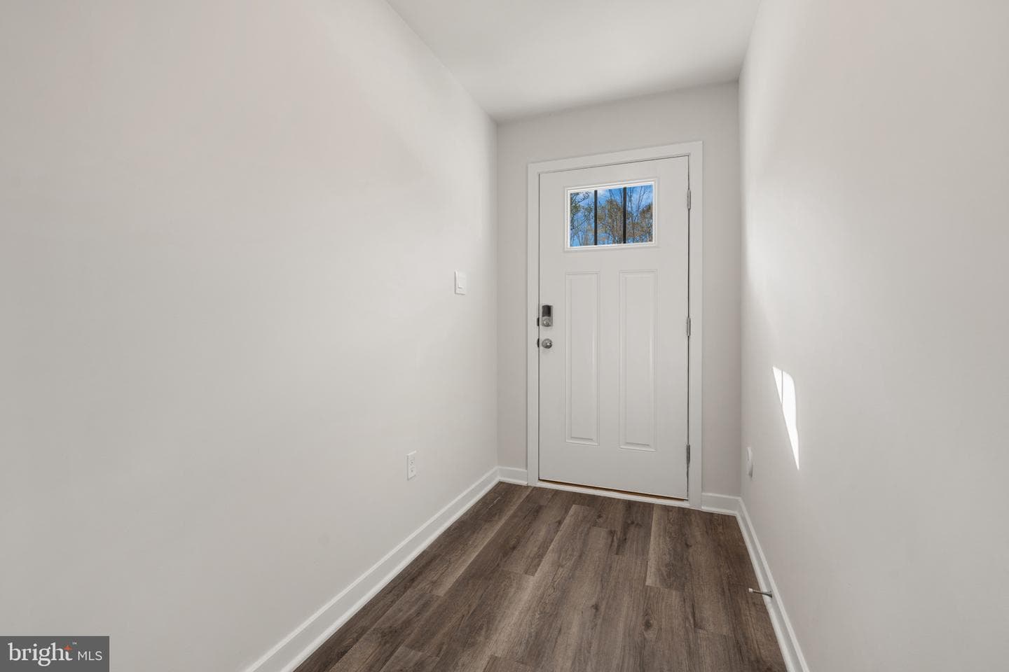 15047 Douglas Fir Lane photo 4