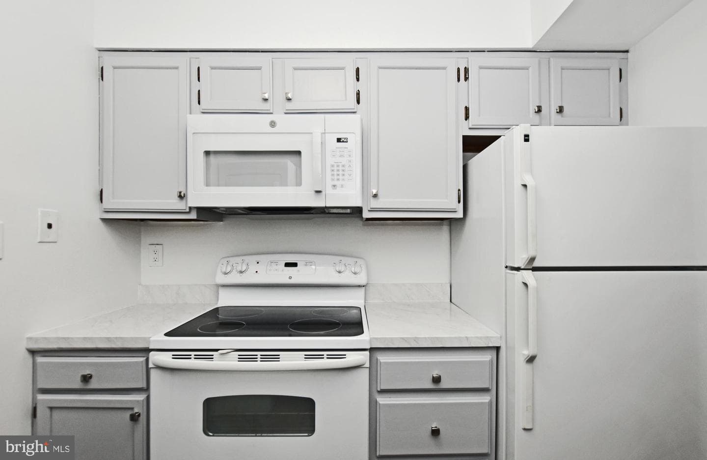 6928 Hanover Parkway #303 photo 7