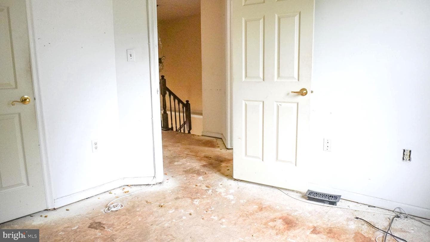 11422 Running Bear Court photo 8