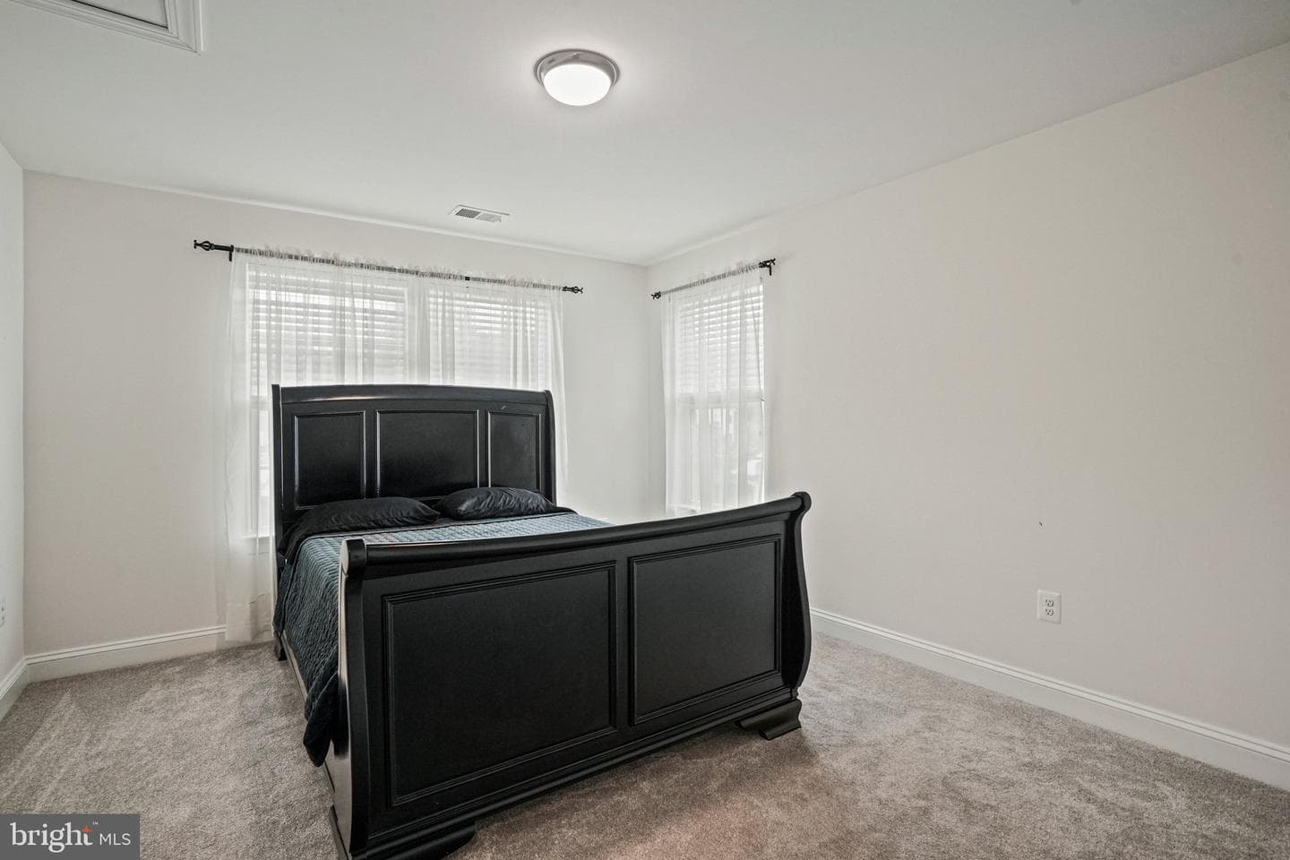 3602 Winterbourne Drive photo 32