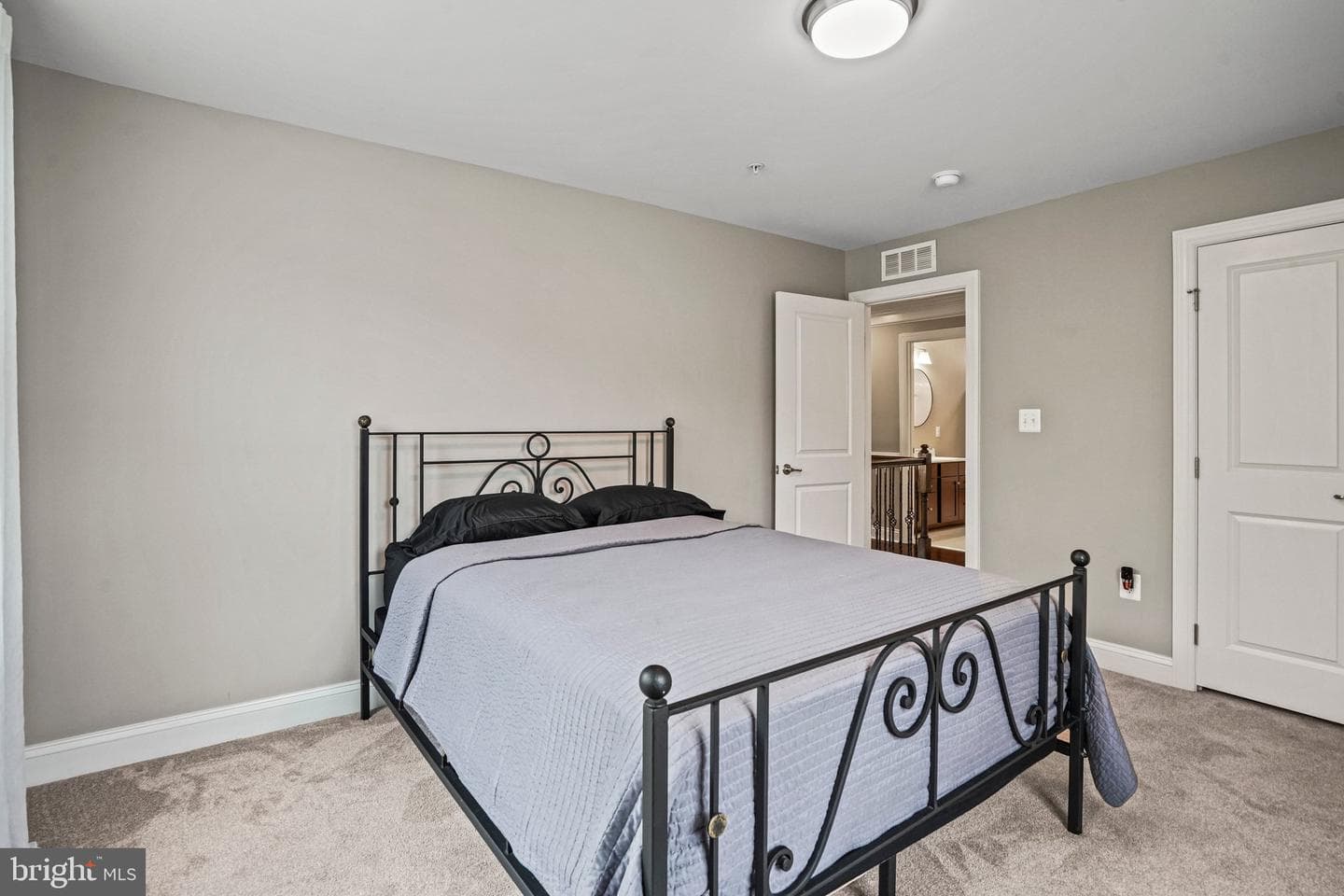 3602 Winterbourne Drive photo 36