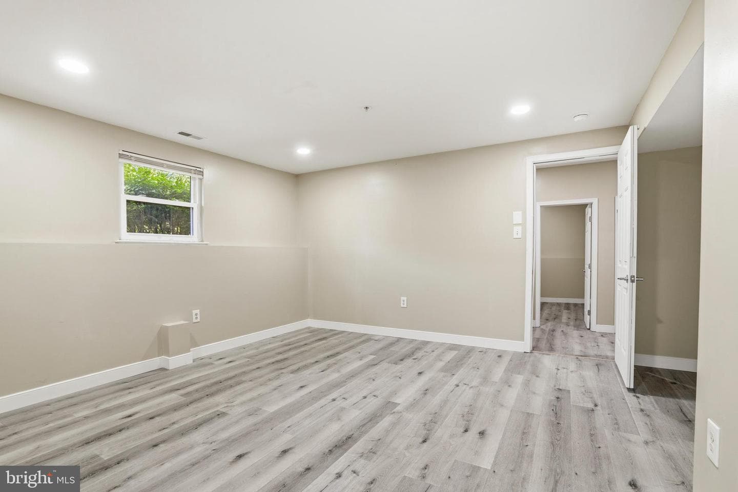 8514 Dangerfield Road photo 43