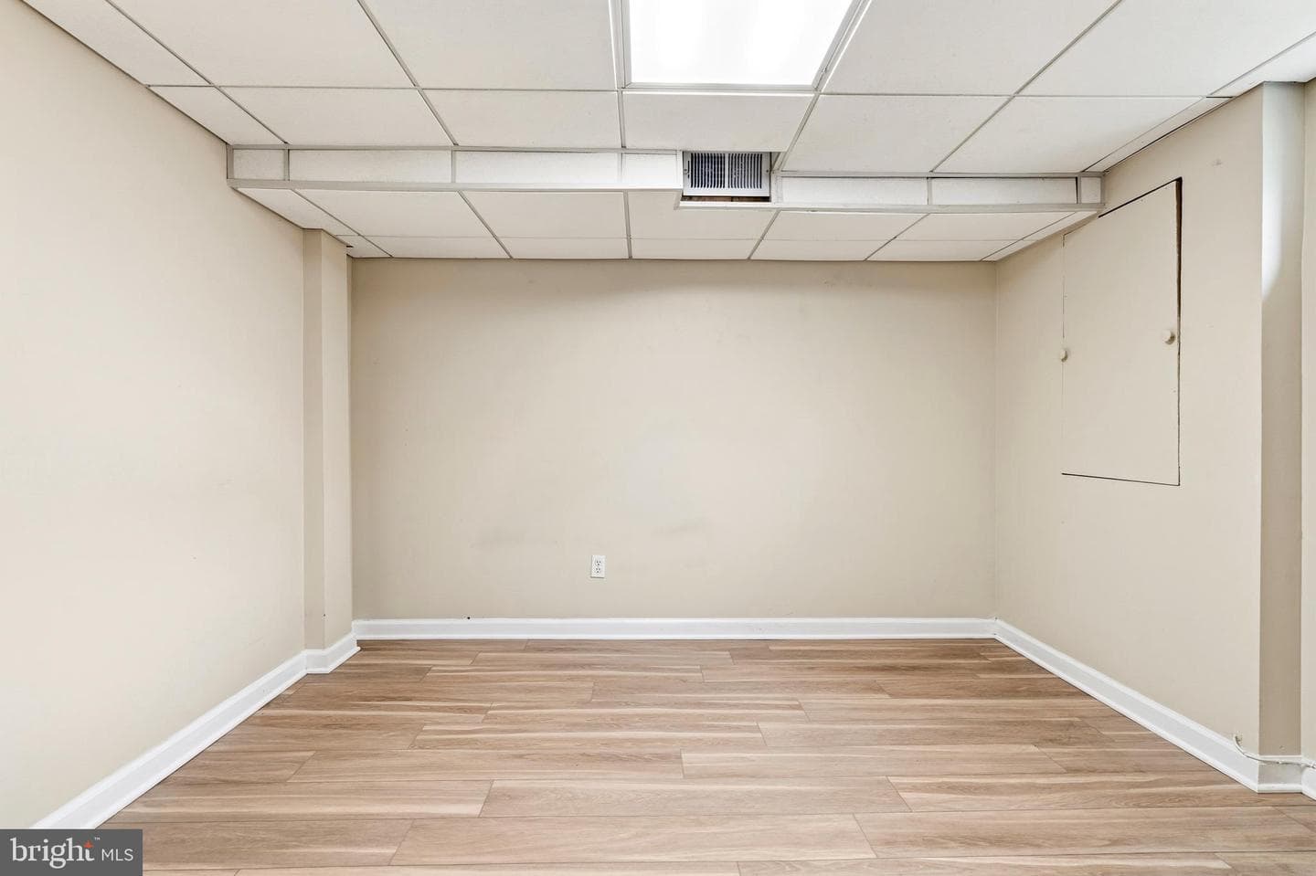 9104 Drake Place photo 32