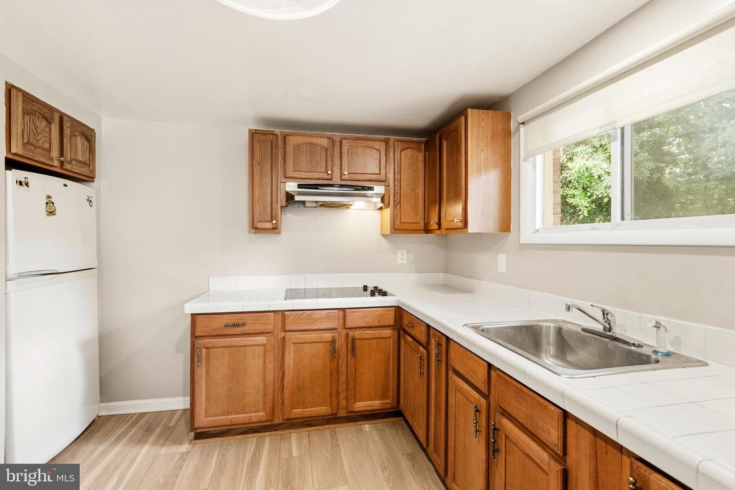 9104 Drake Place photo 40