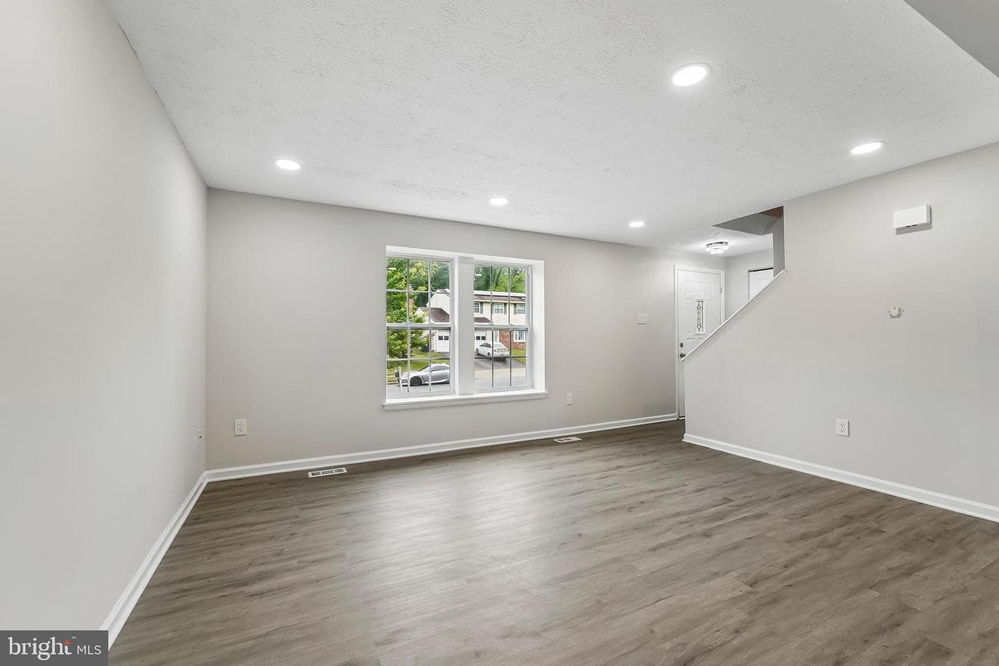 14026 Briarwood Dr photo 11