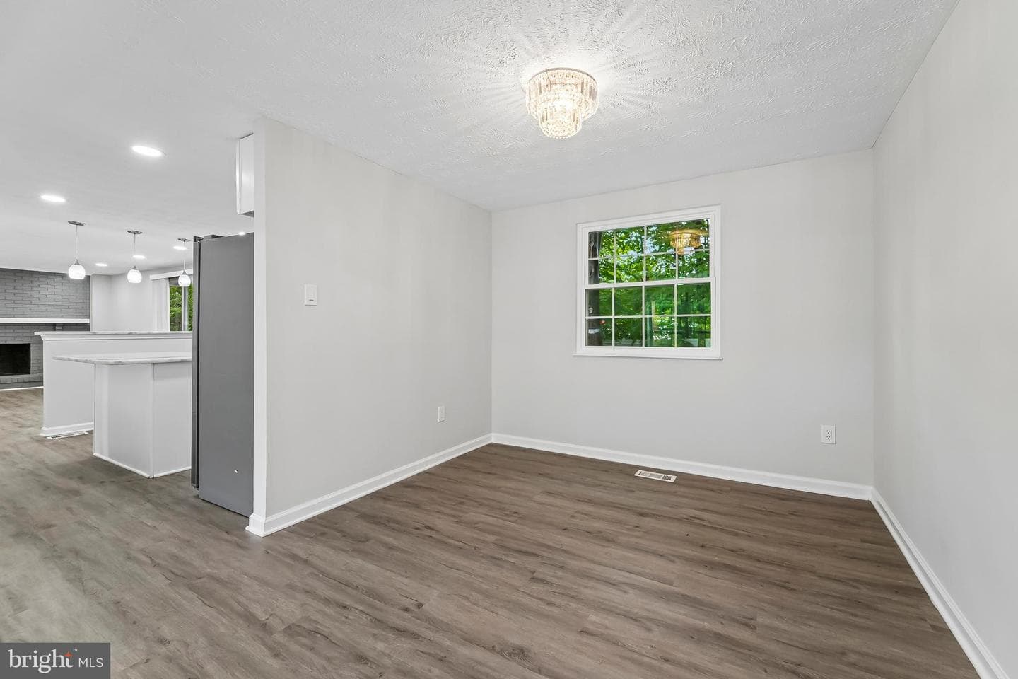 14026 Briarwood Dr photo 12