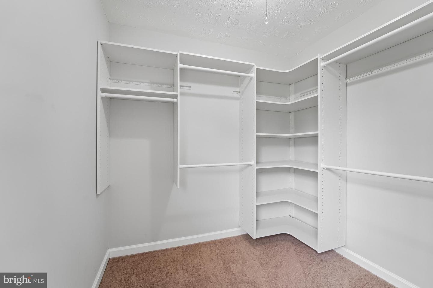 14026 Briarwood Dr photo 25